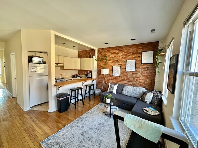 Building Photo - 0394 - Souliotis