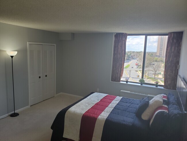 Building Photo - 3701 S George Mason Dr