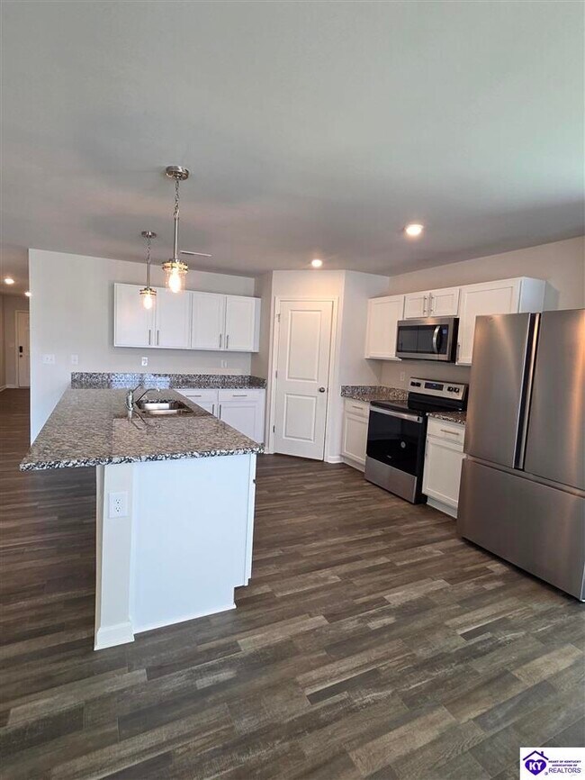 Building Photo - 132 Elegance Wy