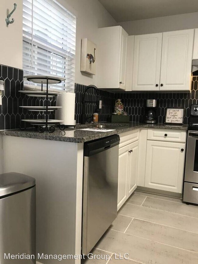 Building Photo - 2 br, 1.5 bath House - 101 Lilli Lane