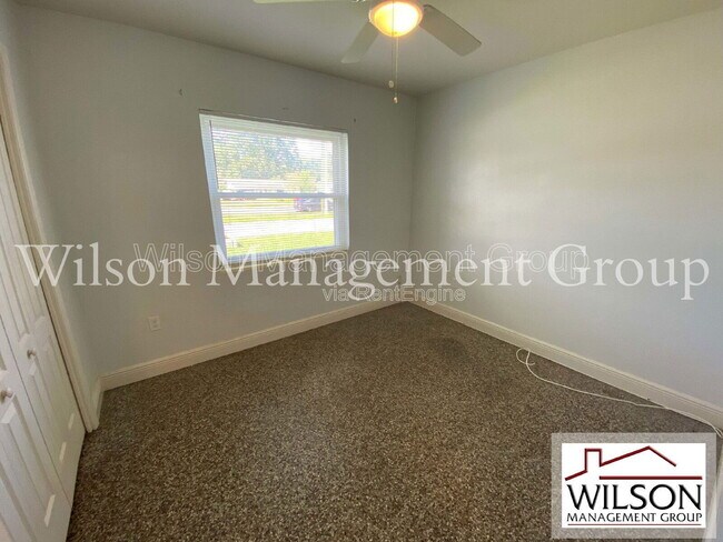 Building Photo - 2606 Aloma Ave