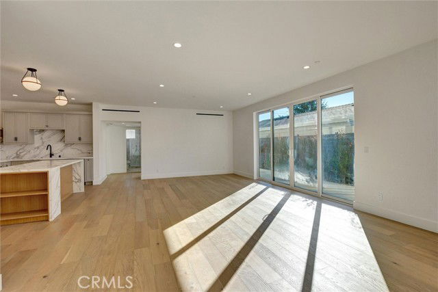 Building Photo - 1688 N Sierra Bonita Ave