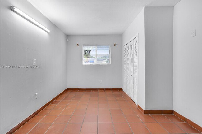 Building Photo - 6257 SW 14th St