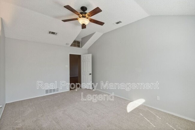 Building Photo - 327 Alyse Rd