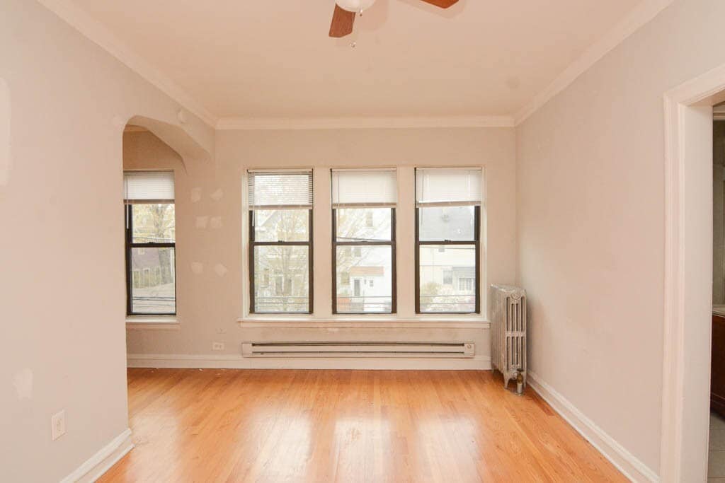 Building Photo - 4644 N Paulina St