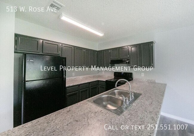 Building Photo - 513 W Rose Ave