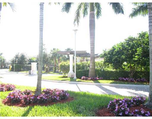 Building Photo - 22138 Majestic Woods Way