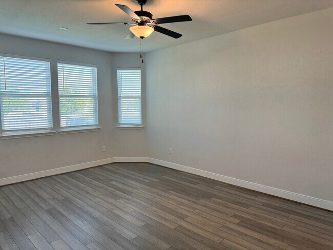 Building Photo - 16622 Daylight Ln