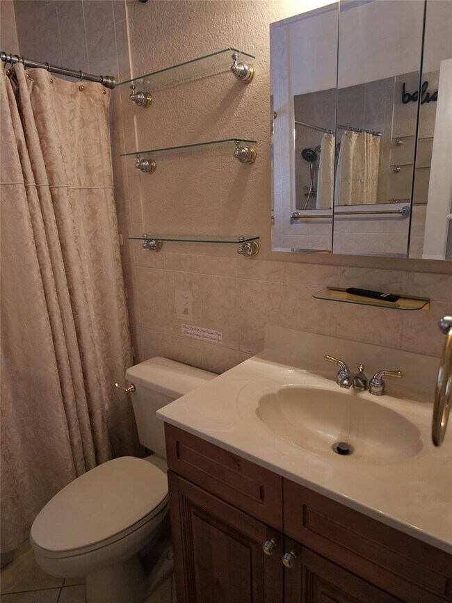 Building Photo - 7774 Orleans St