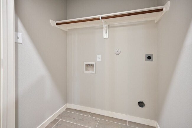 Building Photo - 127 Wickersham
