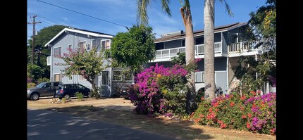 Building Photo - 2 bedroom 1.5 bathroom Ohana, across the street from the beach and park!