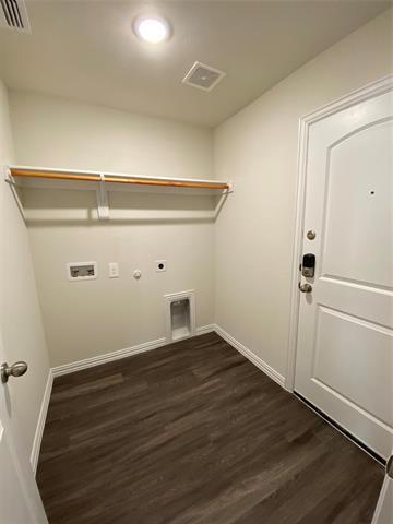 Building Photo - 104 Holiday Dr