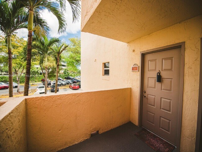 Building Photo - 8373 Lake Dr