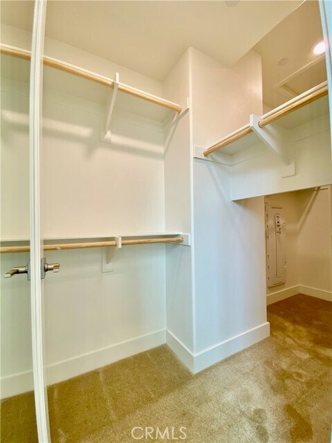 Building Photo - 18303 Iris Ln