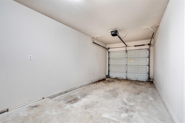 Building Photo - 6804 N Capital of Texas Hwy
