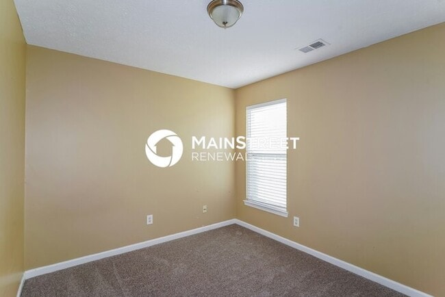 Building Photo - 3 Bedroom Pet-Friendly Home in Nashville, ...