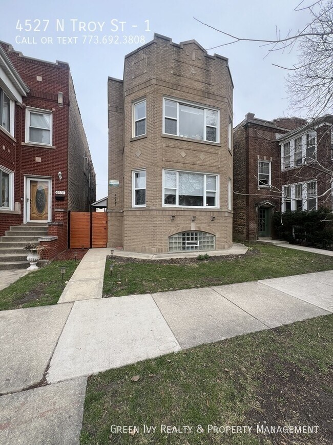 Building Photo - 4527 N Troy St