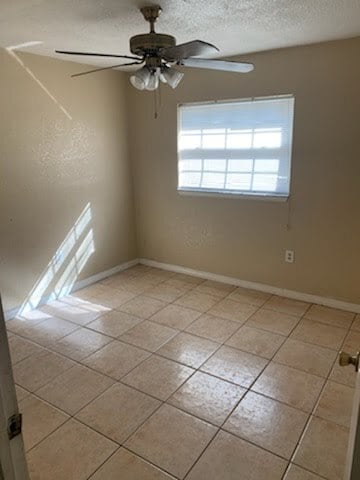 Building Photo - 2509 Sunset Dr E