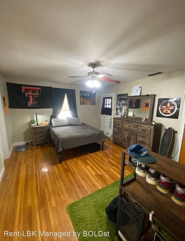 Building Photo - 3 br, 2 bath House - 2414 28th Street