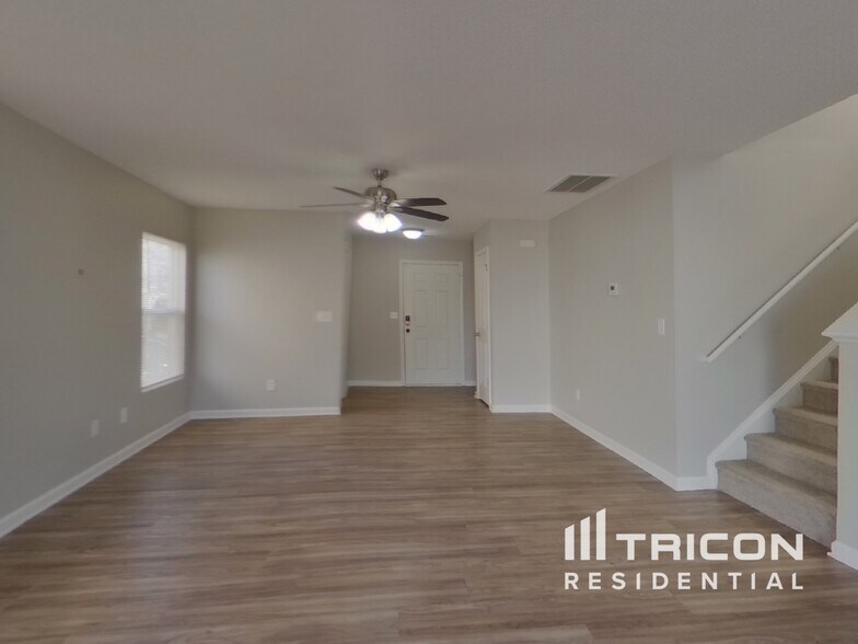 Building Photo - 4421 Stone Mountain Dr