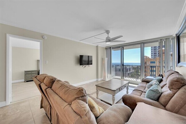 Building Photo - 525 N Ocean Blvd