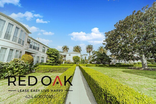 Building Photo - 5164 Clinton St