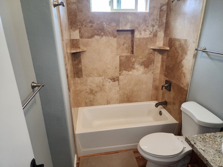 Building Photo - 3549 Highland Ave