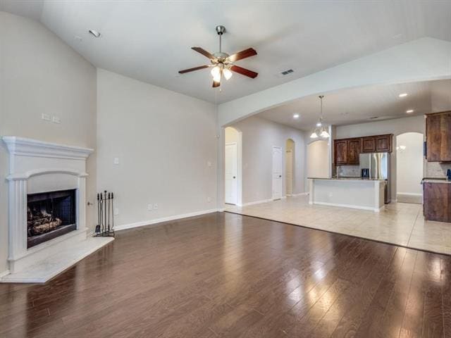 Building Photo - 2712 Cole Castle Dr