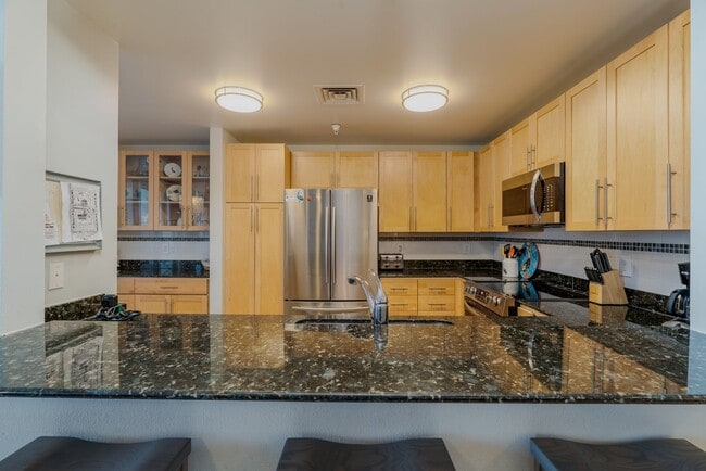 Building Photo - Sandbridge Off Season/Furnished 3 bed Read...