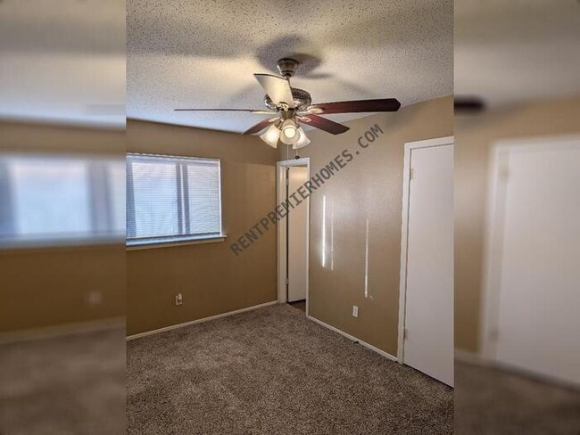 Building Photo - 1563 Pamela Ln