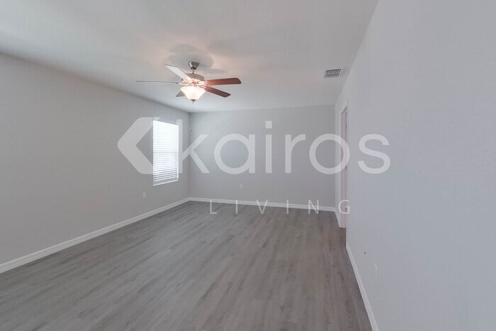 Building Photo - 8641 SW 43rd Ter
