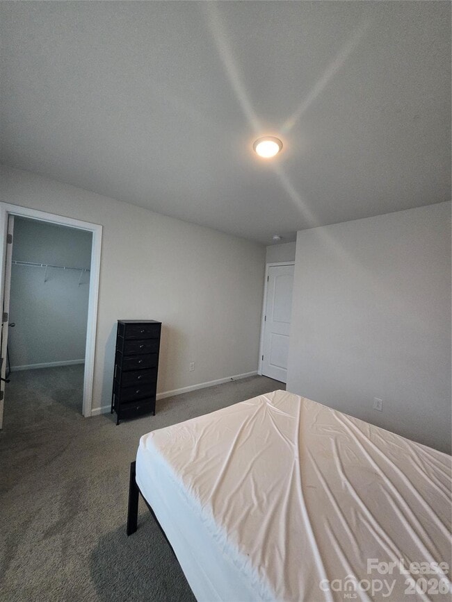 Building Photo - 7223 Encino Pl