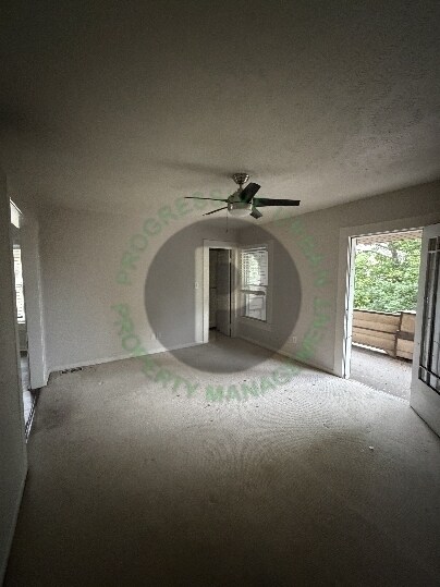 Building Photo - 2562 W 10th St