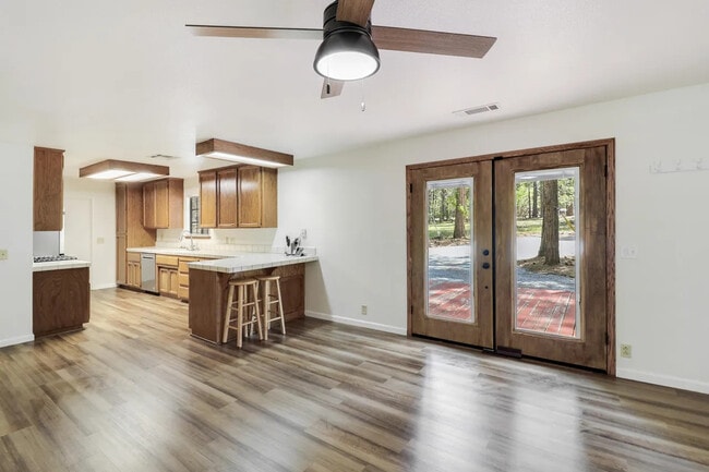 Building Photo - 30408 Whitmore Rd