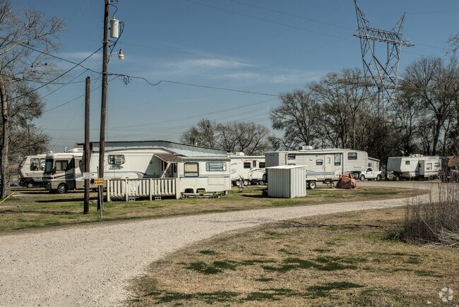 Building Photo - Kountry Rentals RV Park