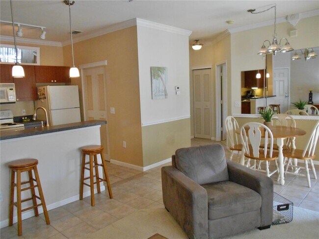 Building Photo - 2171 Portofino Pl