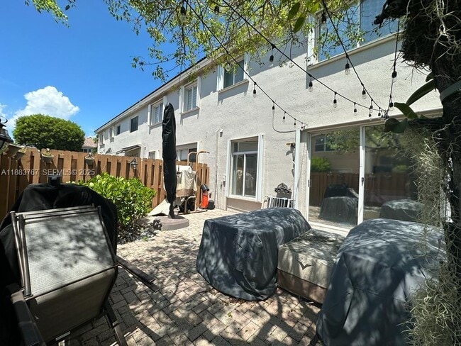 Building Photo - 11250 NW 56th St