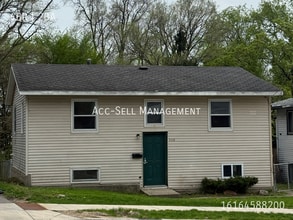 Building Photo - 530 Hall St SE