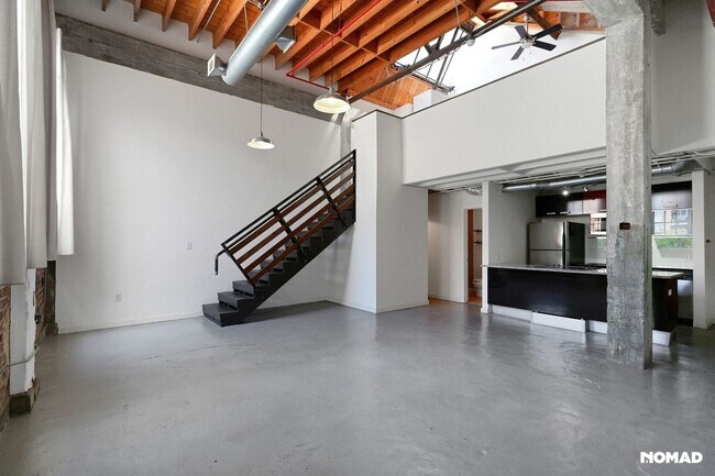 Building Photo - Spacious 1BR Loft in Atlanta near Ponce Ci...