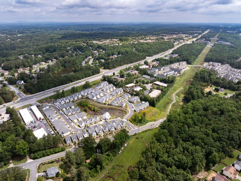 Building Photo - Hayloft Suwanee - 55+ Active Adult Community