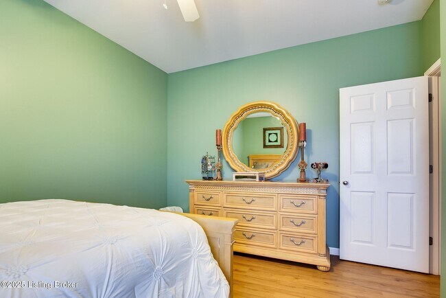 Building Photo - 203 S Dorsey Ln