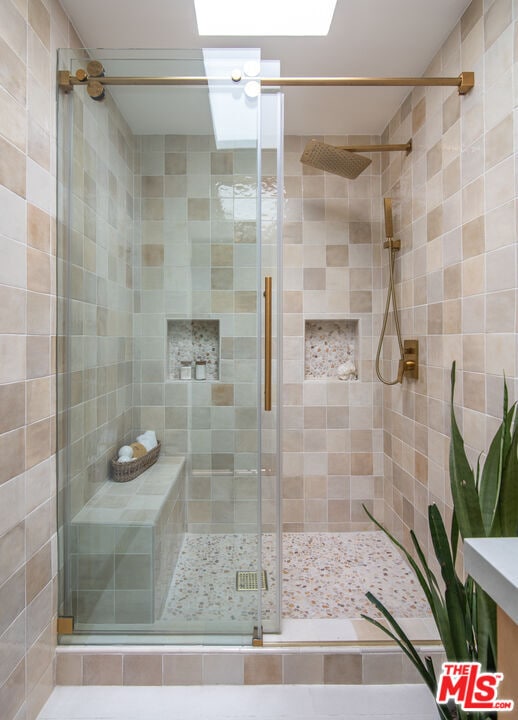 Building Photo - 9265 Thrush Way