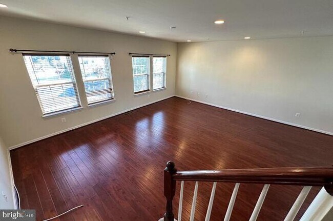 Building Photo - 7014 Foxton Way