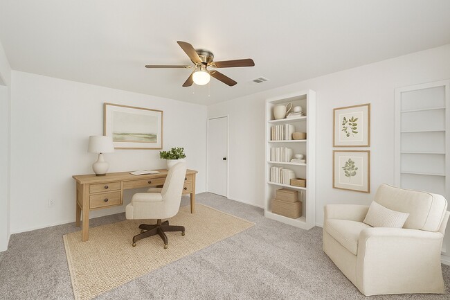 Building Photo - 2213 Baylor Dr