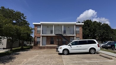 Building Photo - 131 Althea St