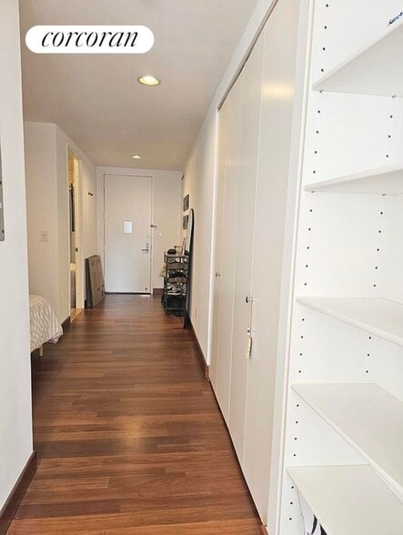 Building Photo - 305 E 63rd St