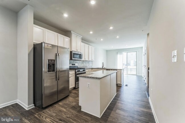 Building Photo - 3109 Potters Hill Rd