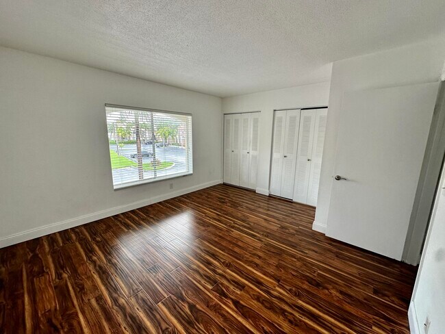 Building Photo - 815 Boynton Beach Blvd