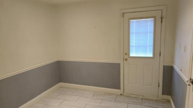 Building Photo - 5505 Sun Valley Dr