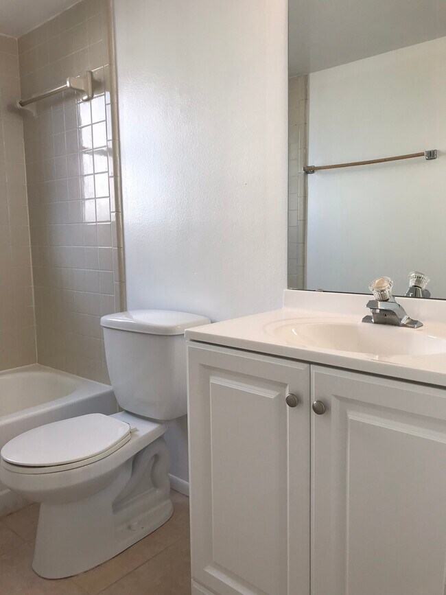 Building Photo - 12230 Fox Hound Ln